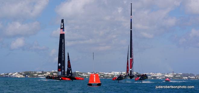 Oracle and Emirates – Race 5 – Day 1 - Louis Vuitton America's Cup ©  Jude Robertson http://juderobertsonphoto.wix.com/pix